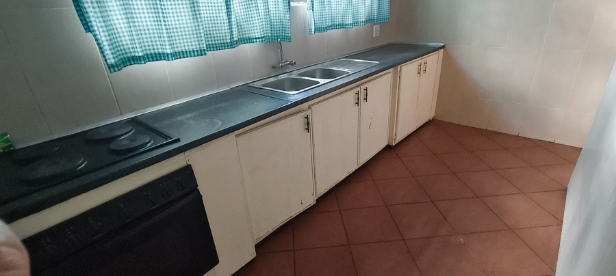 9 Bedroom Property for Sale in Generaal De Wet Free State